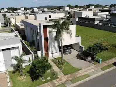 Casa de Condomínio com 3 Quartos à venda, 250m² no Parqville Pinheiros, Aparecida de Goiânia