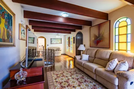Casa com 3 Quartos à venda, 180m² no Jardim Aeroporto, São Paulo