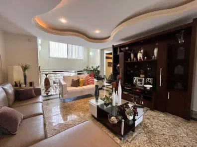 Casa com 6 Quartos à venda, 286m² no Camboinhas, Niterói