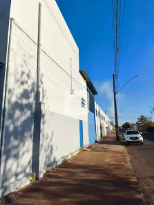 Galpão/Depósito/Armazém à venda, 1780m² no Amorim, Araguari
