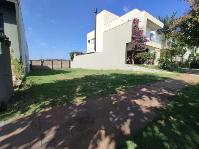Lote/Terreno à venda, 250m² no Ideal, Londrina