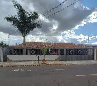 Casa com 3 Quartos à venda, 380m² no Recanto dos Pássaros, Campo Grande