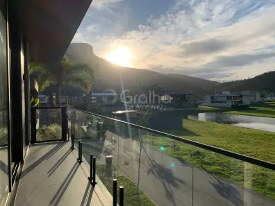 Casa de Condomínio com 3 Quartos para alugar, 269m² no Pedra Branca, Palhoça