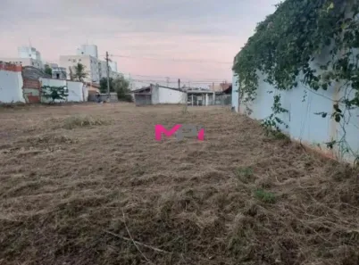 Lote/Terreno à venda, 798m² no Jardim Pacaembu, Jundiaí