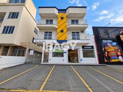 Apartamento com 2 Quartos para alugar, 50m² no Areias, São José
