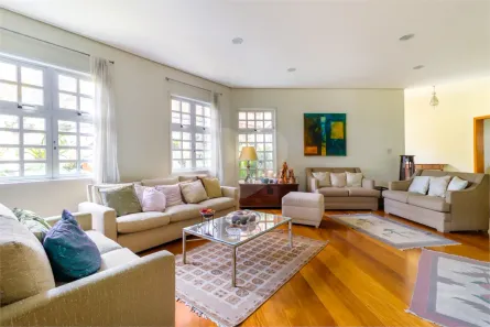 Sobrado com 4 Quartos à venda, 478m² no Vila Madalena, São Paulo