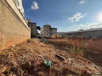 Lote/Terreno à venda, 360m² no Santa Amélia, Belo Horizonte