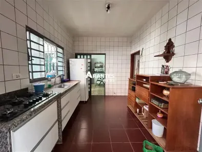 Casa com 5 Quartos à venda, 150m² no Segismundo Pereira, Uberlândia