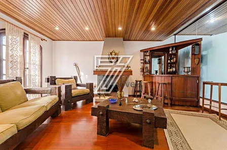 Casa com 4 Quartos à venda, 280m² no Parolin, Curitiba