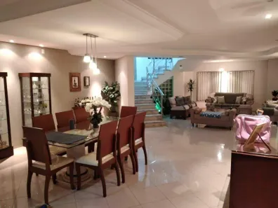 Casa com 3 Quartos à venda, 360m² no Jardim Yolanda, São José do Rio Preto