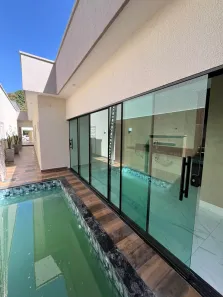 Casa com 3 Quartos à venda, 110m² no Jardim Balneário Meia Ponte, Goiânia