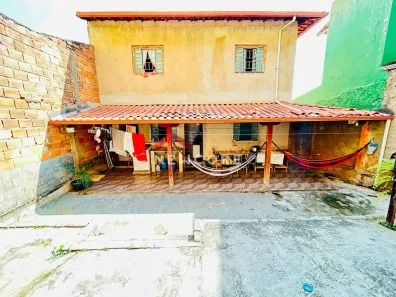 Casa com 4 Quartos à venda, 200m² no Juliana, Belo Horizonte
