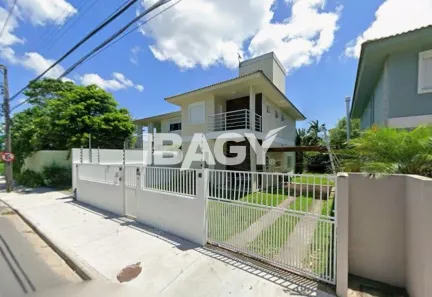 Casa com 3 Quartos para alugar, 176m² no Campeche, Florianópolis