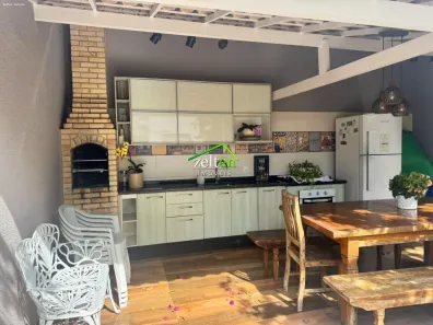 Casa com 3 Quartos à venda, 242m² no Jardim Bela Vista, Rio das Ostras