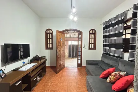 Casa com 3 Quartos à venda, 84m² no Oitis, Contagem