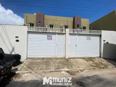 Casa com 2 Quartos para alugar, 70m² no Aruana, Aracaju