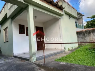 Casa com 4 Quartos à venda, 300m² no Centro, Campos dos Goytacazes