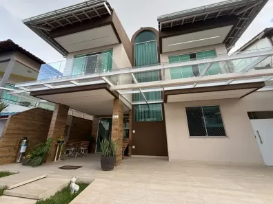 Sobrado com 3 Quartos à venda, 300m² no Castanheira, Belém