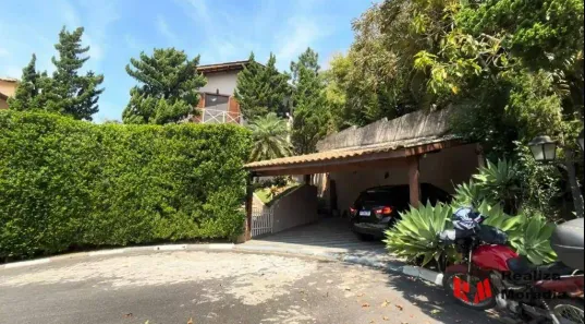 Casa de Condomínio com 4 Quartos à venda, 250m² no Jardim Ana Estela, Carapicuíba