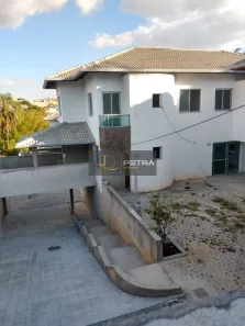 Casa com 4 Quartos à venda, 170m² no Centro, Contagem
