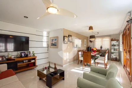 Casa de Condomínio com 4 Quartos à venda, 445m² no Camboinhas, Niterói