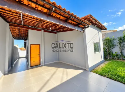Casa com 3 Quartos à venda, 80m² no Jardim Holanda, Uberlândia