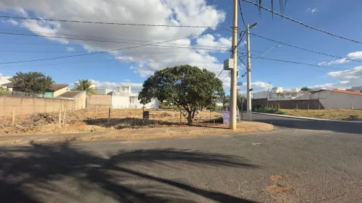 Lote/Terreno à venda, 574m² no Jardim Karaíba, Uberlândia