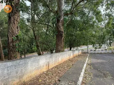 Lote/Terreno à venda, 800m² no Parque dos Príncipes, São Paulo