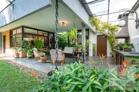 Casa com 4 Quartos à venda, 571m² no Jardim Leonor, São Paulo