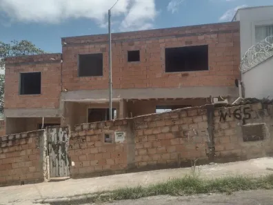 Casa com 2 Quartos à venda, 80m² no Ouro Preto, Belo Horizonte