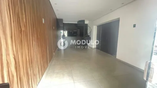 Sala Comercial para alugar, 57m² no Centro, Uberlândia