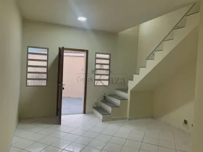 Casa de Condomínio com 2 Quartos à venda, 59m² no Residencial Bosque dos Ipês, São José dos Campos