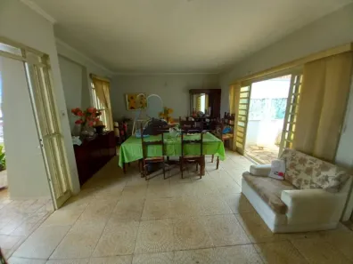 Casa com 4 Quartos para alugar, 495m² no Campos Elíseos, Ribeirão Preto