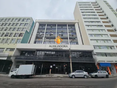 Ponto Comercial para alugar, 1500m² no Centro, Curitiba