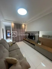 Casa com 3 Quartos à venda, 200m² no Laranjeiras, Uberlândia