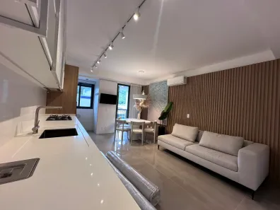 Apartamento com 2 Quartos à venda, 79m² no Jurerê, Florianópolis