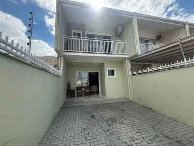 Sobrado com 2 Quartos para alugar, 94m² no Itacolomi, Balneário Piçarras