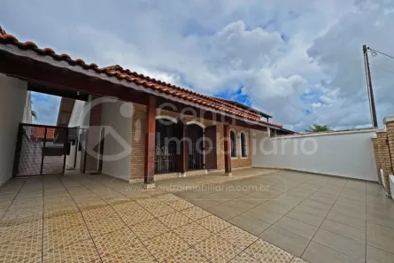Casa com 4 Quartos à venda, 212m² no , Peruíbe