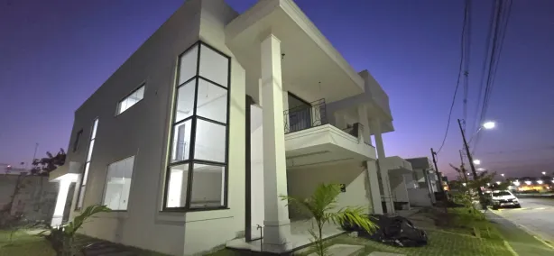 Casa de Condomínio com 3 Quartos à venda, 250m² no Coqueiro, Belém