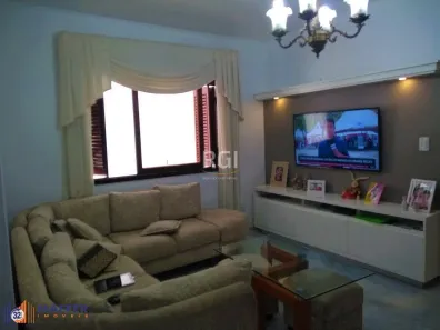 Casa com 4 Quartos à venda, 175m² no Santa Cecília, Porto Alegre