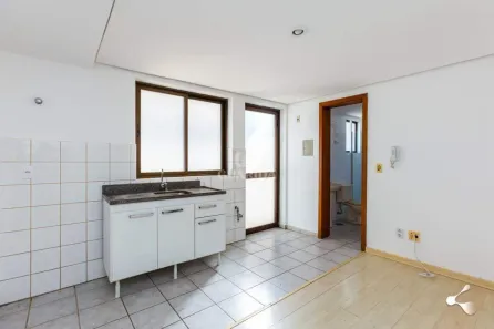Kitnet para alugar, 30m² no Vila Jardim, Porto Alegre