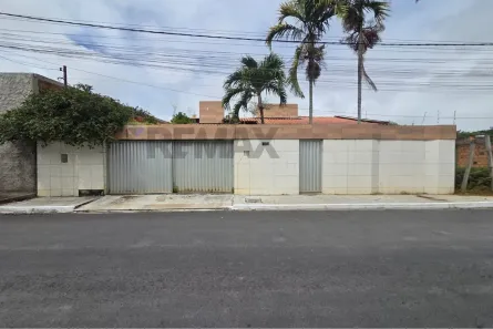 Casa com 3 Quartos à venda, 190m² no Jabotiana, Aracaju