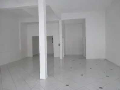 Ponto Comercial para alugar, 140m² no Azenha, Porto Alegre