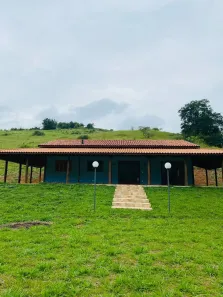 Fazenda/Sítio com 3 Quartos à venda, 300m² no Centro, Bananal