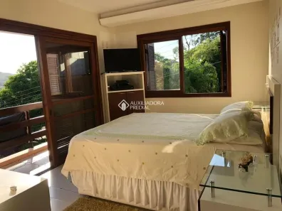 Casa com 4 Quartos à venda, 120m² no Cavalhada, Porto Alegre