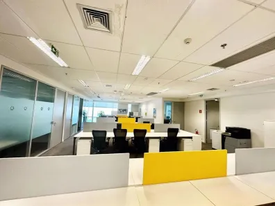 Sala Comercial para alugar, 1025m² no Vila São Francisco (Zona Sul), São Paulo