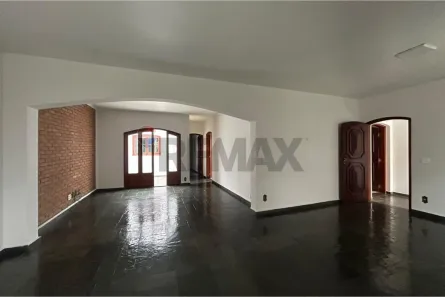 Casa com 3 Quartos à venda, 333m² no Centro, Bragança Paulista