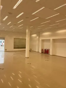 Ponto Comercial para alugar, 600m² no Praia Campista, Macaé