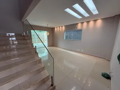 Casa de Condomínio com 3 Quartos à venda, 206m² no Morada do Ouro, Cuiabá