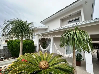 Casa com 3 Quartos à venda, 373m² no Barreiros, São José